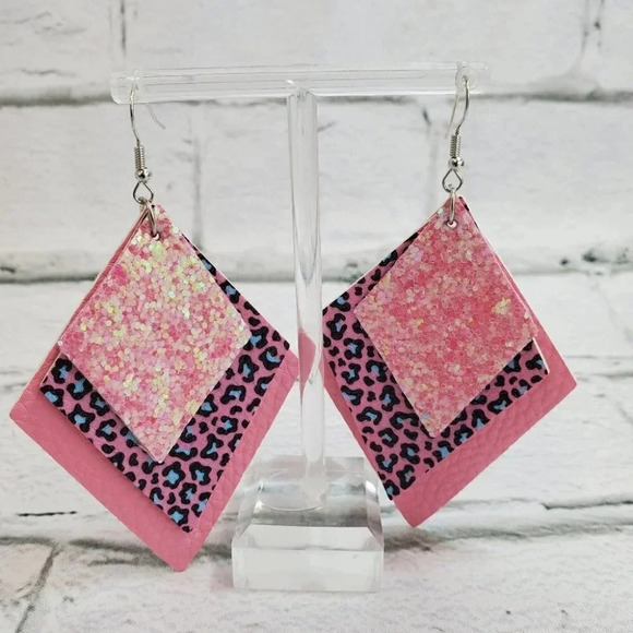 3 Layer Sparkle Animal Pink  Faux Leather Dangle Chic Lightweight Earrings 3pk18 - Picture 2 of 3
